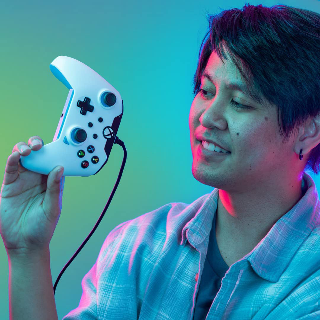 PDP - Wired Controller for  Xbox Series X|S & PC Controller - Ion White - Console Accessories by PDP The Chelsea Gamer