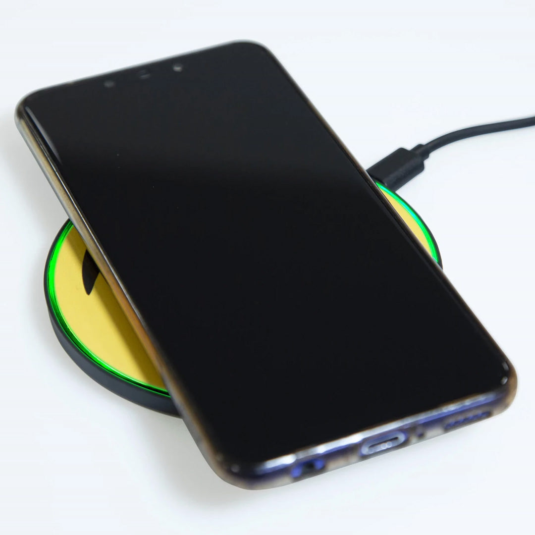 Lazerbuilt - Batman Logo 10W Wireless Qi Charger - Merchandise by Lazerbuilt Ltd The Chelsea Gamer