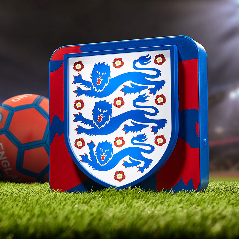 Numskull - Official England 3D Desk Lamp / Wall Light - Merchandise by Numskull Designs The Chelsea Gamer