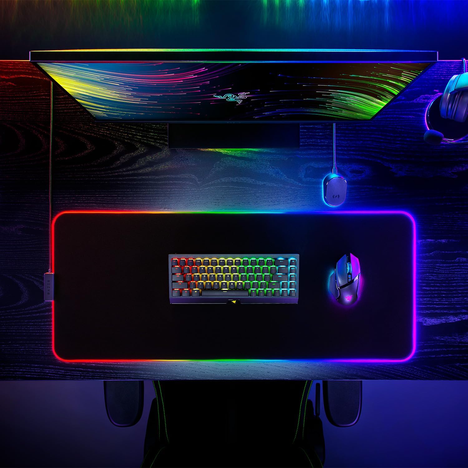 Razer Strider Chroma - Hybrid Mouse Mat - XL - Black - Surface by Razer The Chelsea Gamer