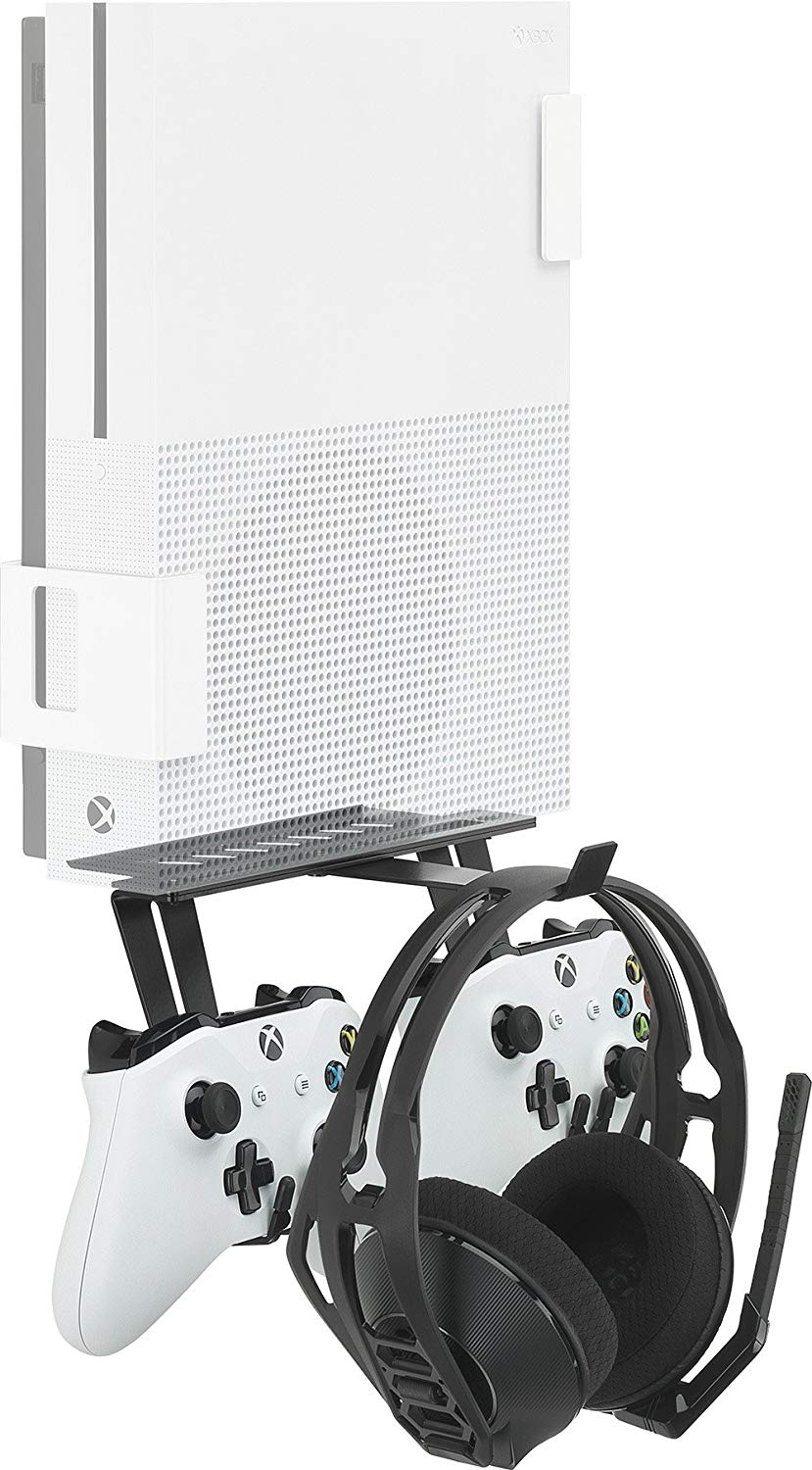 GamingXtra Gaming Wall Mount - PlayStation 4 and Xbox One - Universal Controller and Headphone Hook - Console Accessories by GamingXtra The Chelsea Gamer