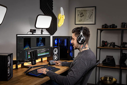 Elgato Facecam - 1080p60 True Full HD Webcam - Core Components by Elgato The Chelsea Gamer