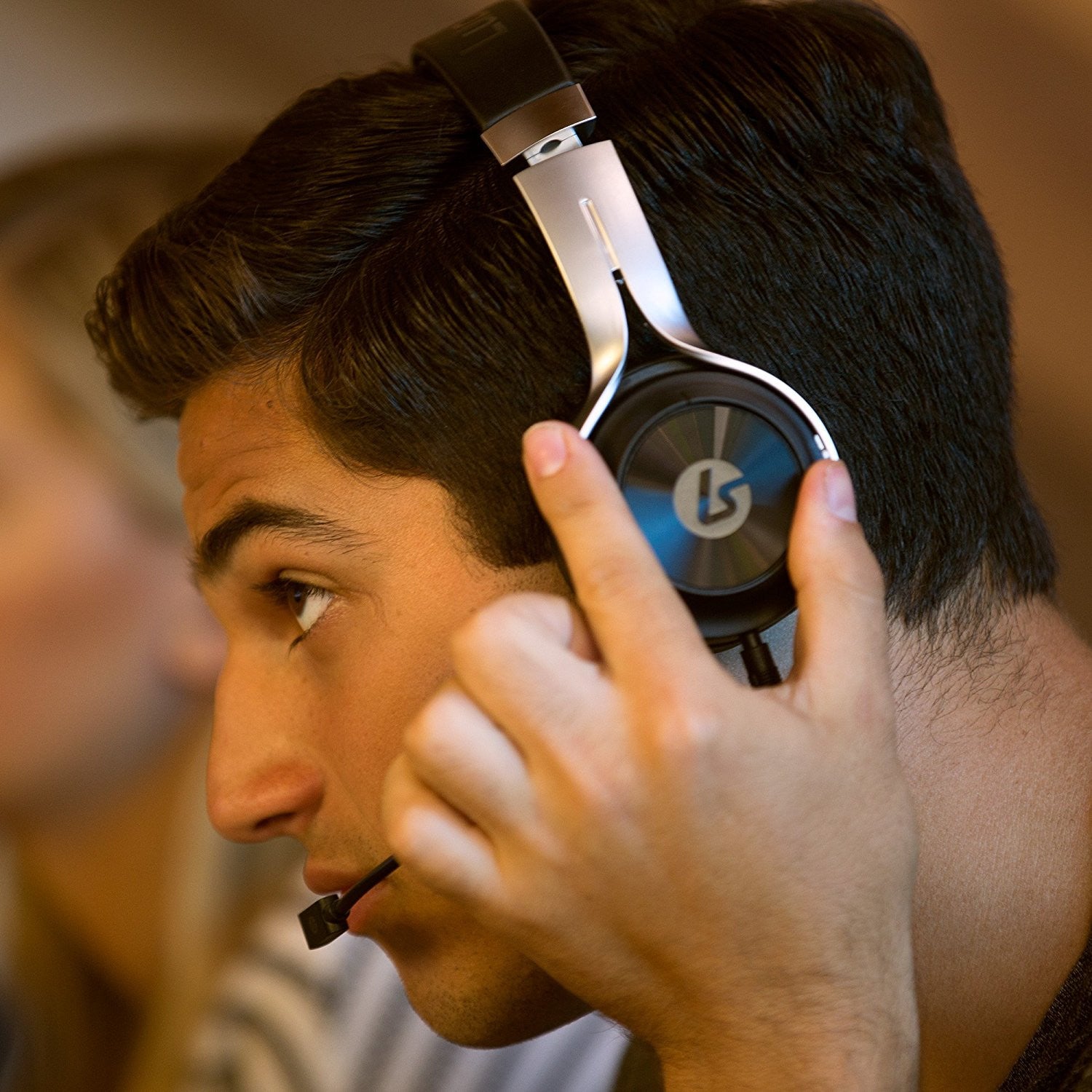 LucidSound LS20 Universal Amplified Gaming - Audio by Lucid Audio The Chelsea Gamer